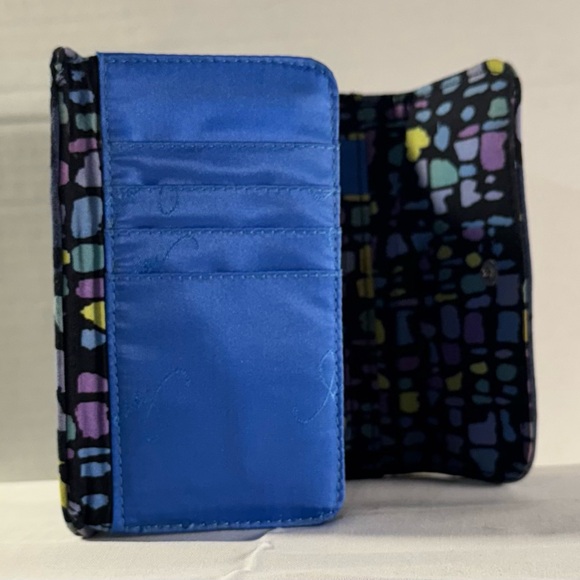 Vera Bradley Tri-Fold Wallet Indigo Pop Retired Floral Paisley Cotton EUC ￼ - Picture 4 of 4
